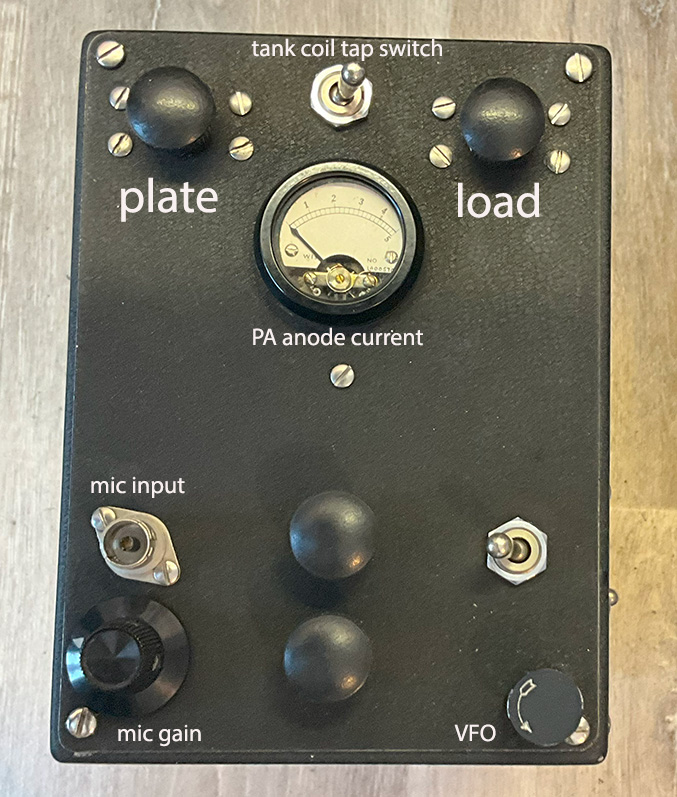 Command Radio front panel